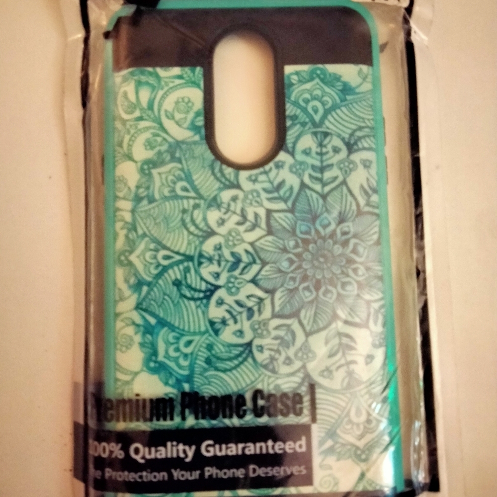 Cell phone cases - Picture 5 of 16
